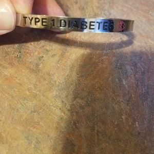 Type 1 diabetes med alert bracelet